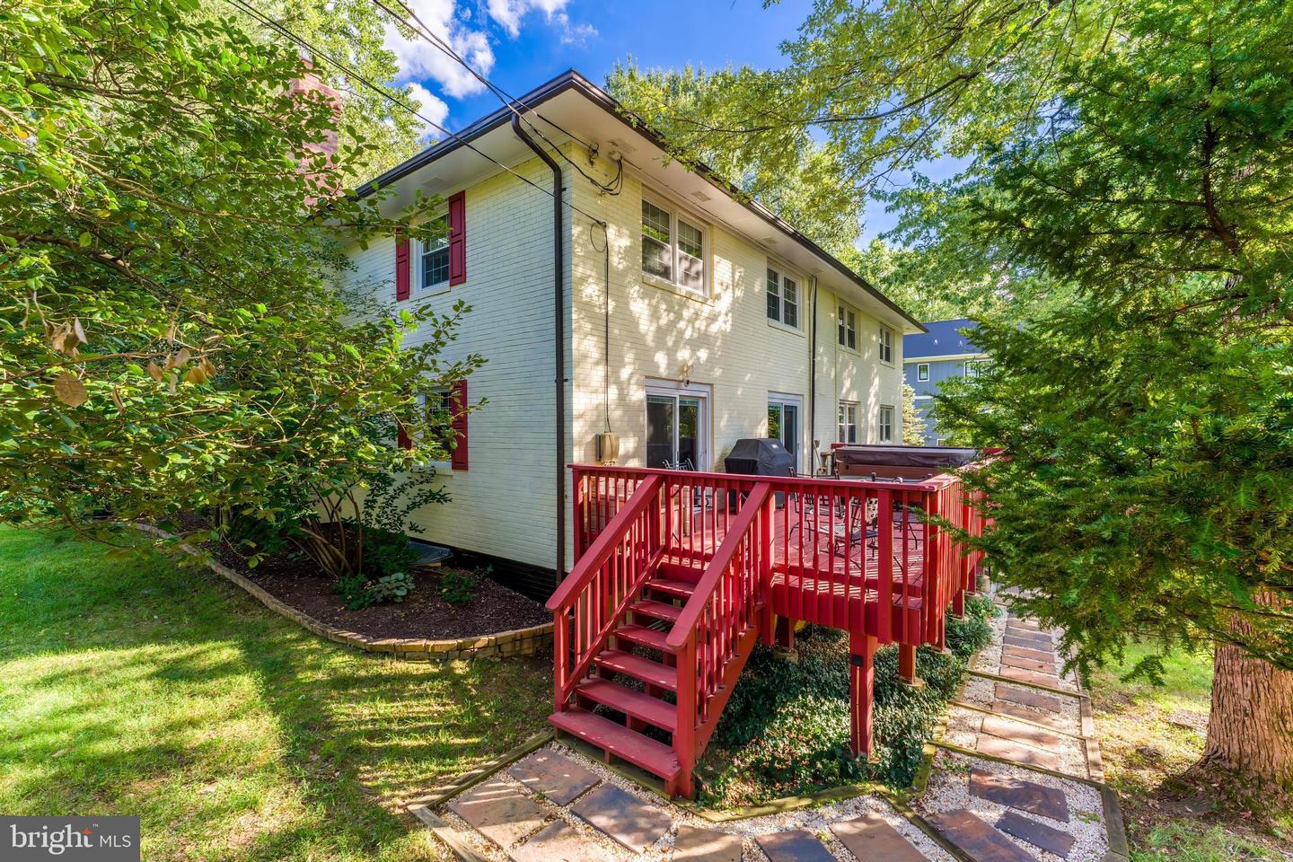 6161 HARDY DR, MCLEAN, Virginia 22101, 6 Bedrooms Bedrooms, ,5 BathroomsBathrooms,Residential,For sale,6161 HARDY DR,VAFX2286850 MLS # VAFX2286850