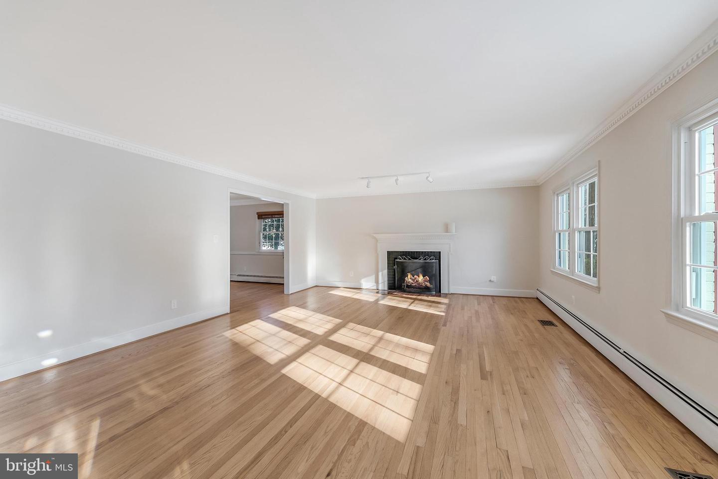 6161 HARDY DR, MCLEAN, Virginia 22101, 6 Bedrooms Bedrooms, ,5 BathroomsBathrooms,Residential,For sale,6161 HARDY DR,VAFX2286850 MLS # VAFX2286850