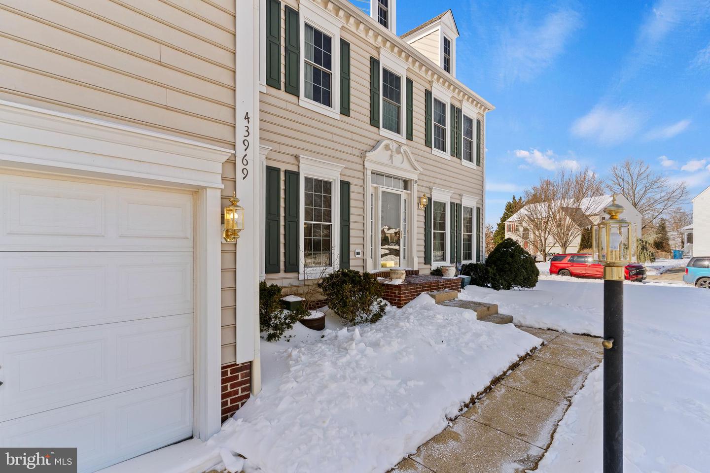 43969 TAVERN DR, ASHBURN, Virginia 20147, 4 Bedrooms Bedrooms, ,2 BathroomsBathrooms,Residential,For sale,43969 TAVERN DR,VALO2114294 MLS # VALO2114294