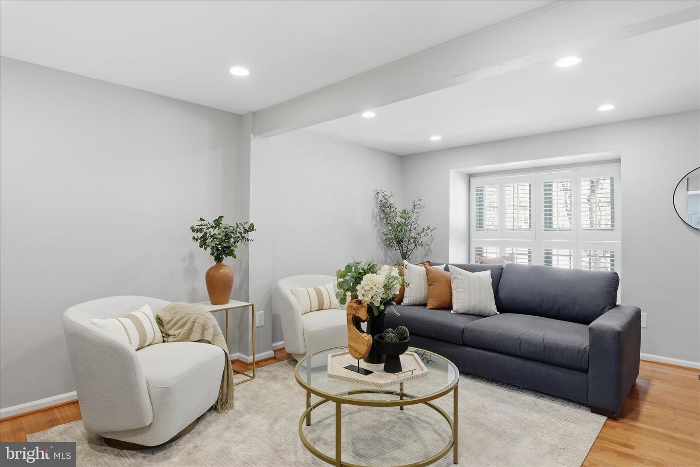 1563 TWISTED OAK DR, RESTON, Virginia 20194, 2 Bedrooms Bedrooms, ,2 BathroomsBathrooms,Residential,For sale,1563 TWISTED OAK DR,VAFX2286732 MLS # VAFX2286732