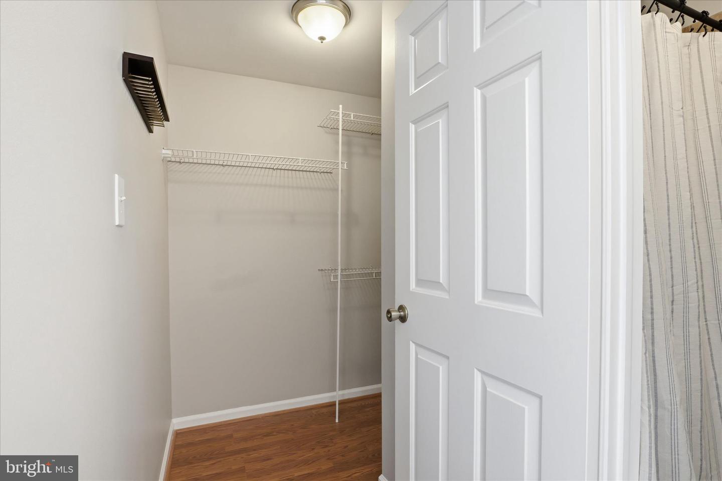 1563 TWISTED OAK DR, RESTON, Virginia 20194, 2 Bedrooms Bedrooms, ,2 BathroomsBathrooms,Residential,For sale,1563 TWISTED OAK DR,VAFX2286732 MLS # VAFX2286732