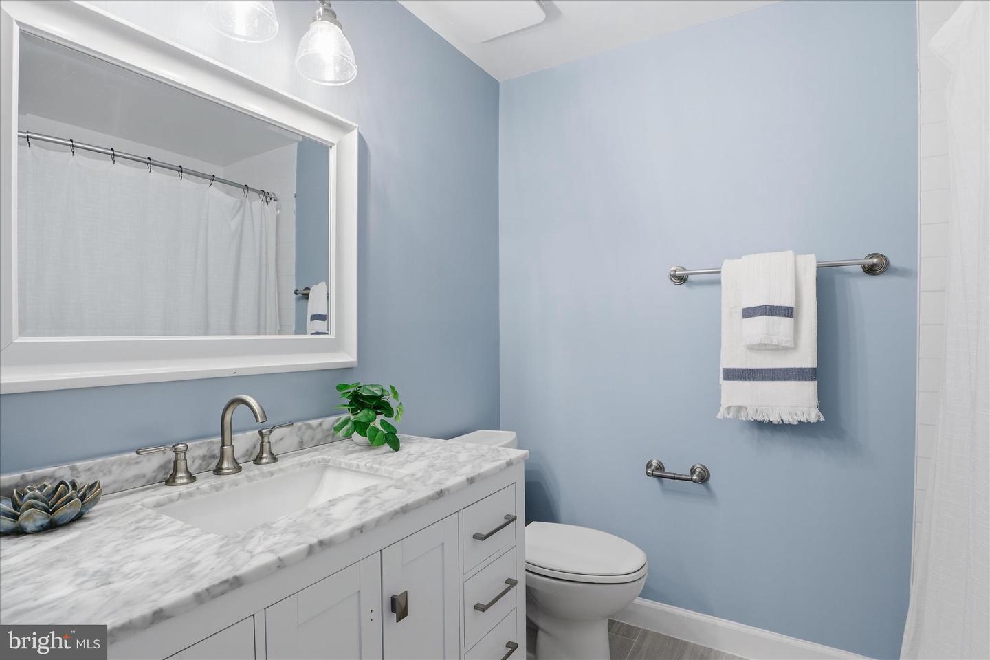 1563 TWISTED OAK DR, RESTON, Virginia 20194, 2 Bedrooms Bedrooms, ,2 BathroomsBathrooms,Residential,For sale,1563 TWISTED OAK DR,VAFX2286732 MLS # VAFX2286732
