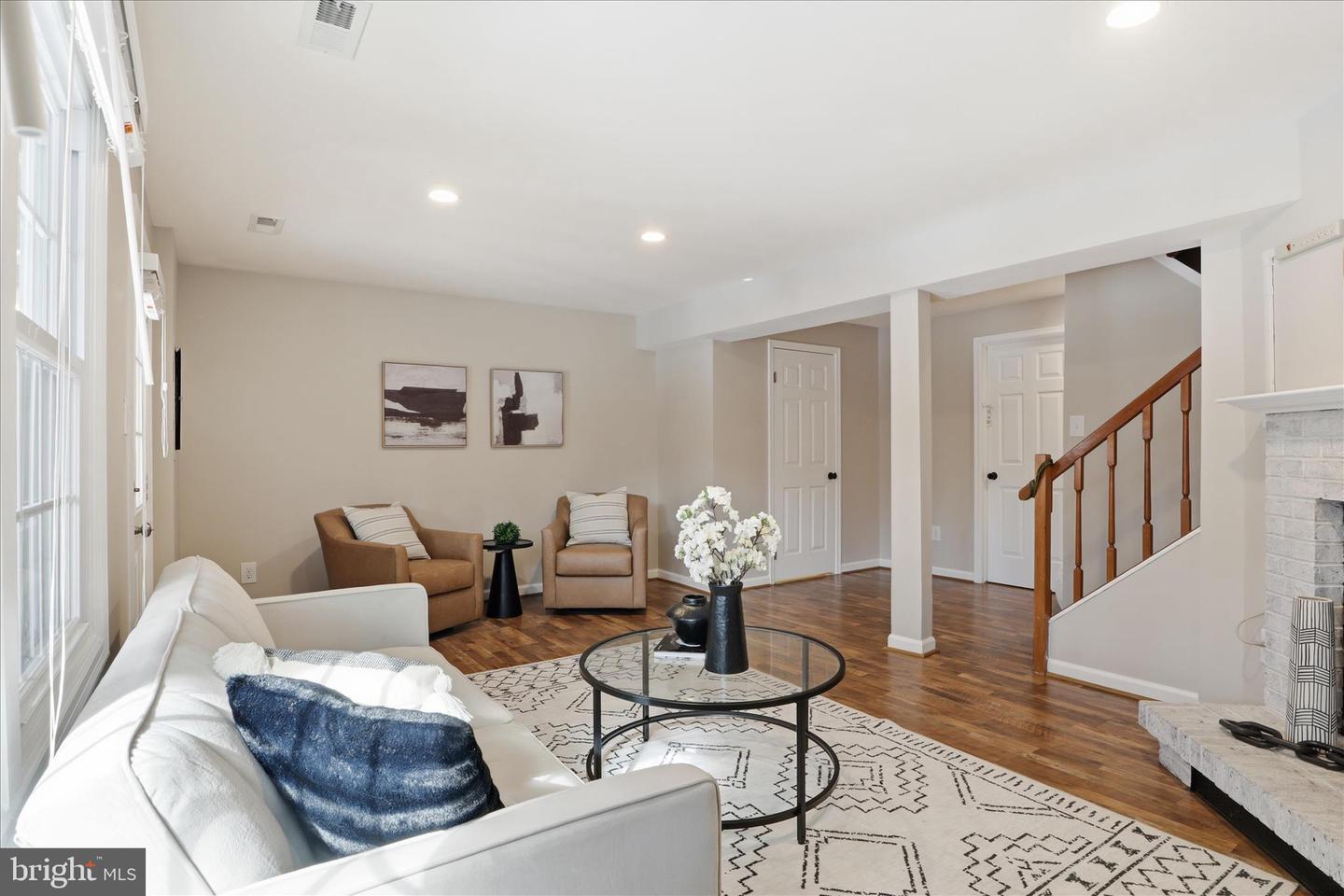 1563 TWISTED OAK DR, RESTON, Virginia 20194, 2 Bedrooms Bedrooms, ,2 BathroomsBathrooms,Residential,For sale,1563 TWISTED OAK DR,VAFX2286732 MLS # VAFX2286732