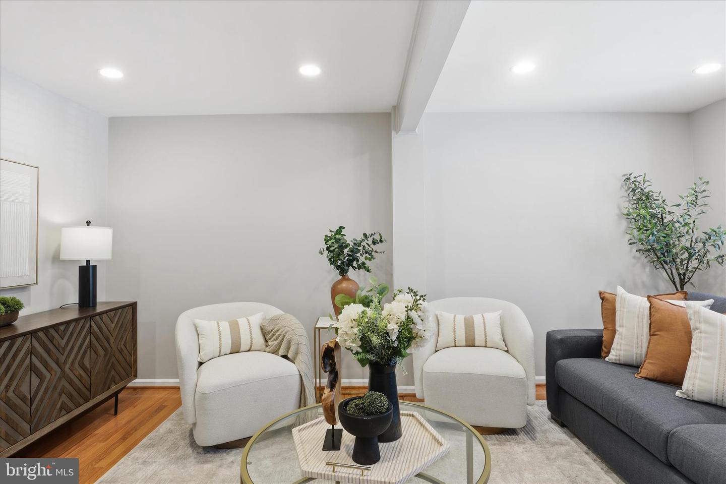 1563 TWISTED OAK DR, RESTON, Virginia 20194, 2 Bedrooms Bedrooms, ,2 BathroomsBathrooms,Residential,For sale,1563 TWISTED OAK DR,VAFX2286732 MLS # VAFX2286732