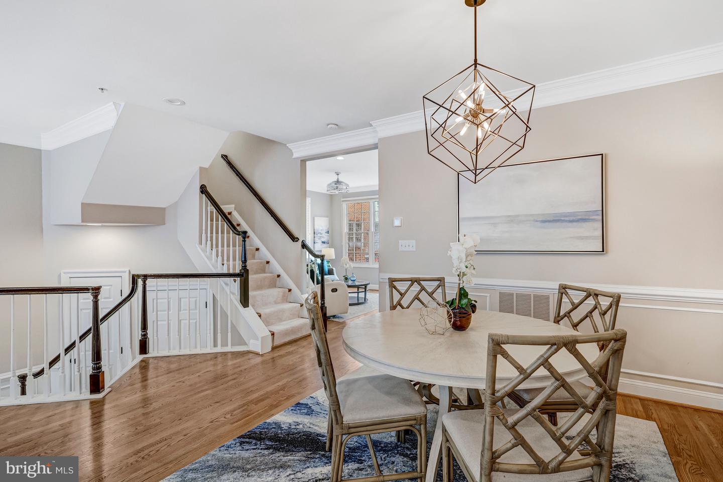 17 ALEXANDER ST, ALEXANDRIA, Virginia 22314, 3 Bedrooms Bedrooms, ,3 BathroomsBathrooms,Residential,For sale,17 ALEXANDER ST,VAAX2053368 MLS # VAAX2053368