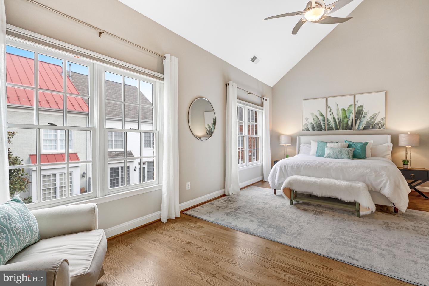 17 ALEXANDER ST, ALEXANDRIA, Virginia 22314, 3 Bedrooms Bedrooms, ,3 BathroomsBathrooms,Residential,For sale,17 ALEXANDER ST,VAAX2053368 MLS # VAAX2053368