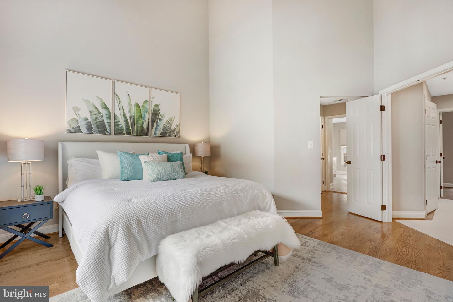 17 ALEXANDER ST, ALEXANDRIA, Virginia 22314, 3 Bedrooms Bedrooms, ,3 BathroomsBathrooms,Residential,For sale,17 ALEXANDER ST,VAAX2053368 MLS # VAAX2053368