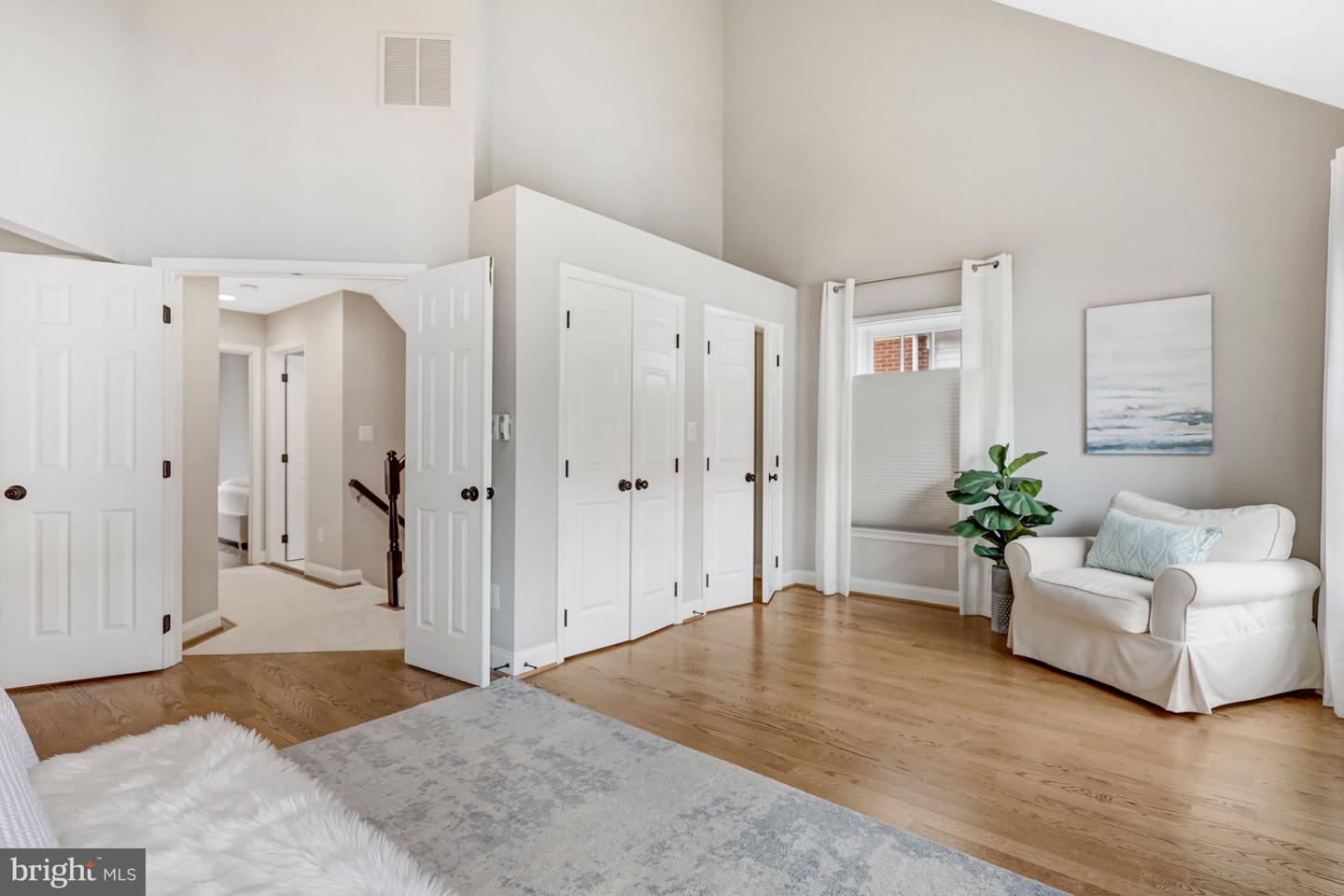 17 ALEXANDER ST, ALEXANDRIA, Virginia 22314, 3 Bedrooms Bedrooms, ,3 BathroomsBathrooms,Residential,For sale,17 ALEXANDER ST,VAAX2053368 MLS # VAAX2053368