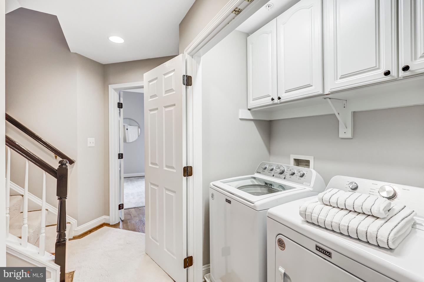 17 ALEXANDER ST, ALEXANDRIA, Virginia 22314, 3 Bedrooms Bedrooms, ,3 BathroomsBathrooms,Residential,For sale,17 ALEXANDER ST,VAAX2053368 MLS # VAAX2053368