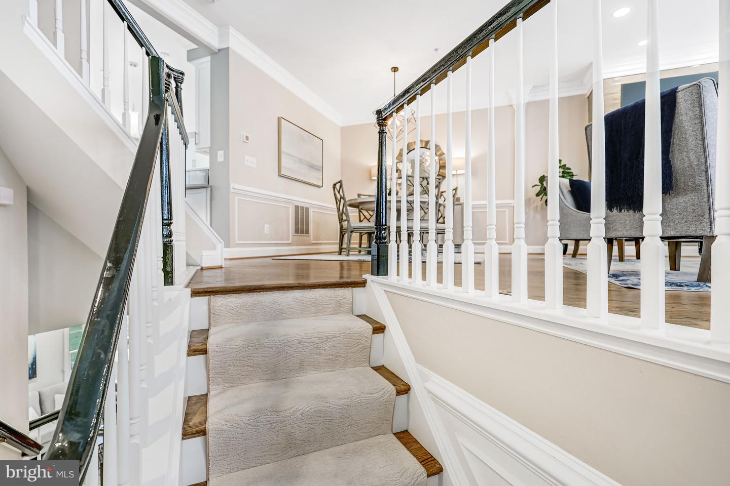 17 ALEXANDER ST, ALEXANDRIA, Virginia 22314, 3 Bedrooms Bedrooms, ,3 BathroomsBathrooms,Residential,For sale,17 ALEXANDER ST,VAAX2053368 MLS # VAAX2053368