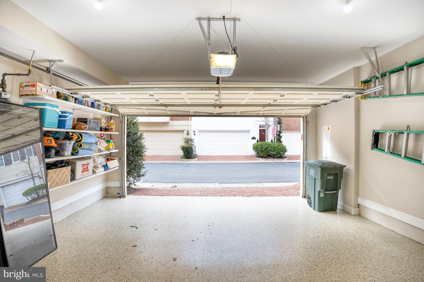 17 ALEXANDER ST, ALEXANDRIA, Virginia 22314, 3 Bedrooms Bedrooms, ,3 BathroomsBathrooms,Residential,For sale,17 ALEXANDER ST,VAAX2053368 MLS # VAAX2053368