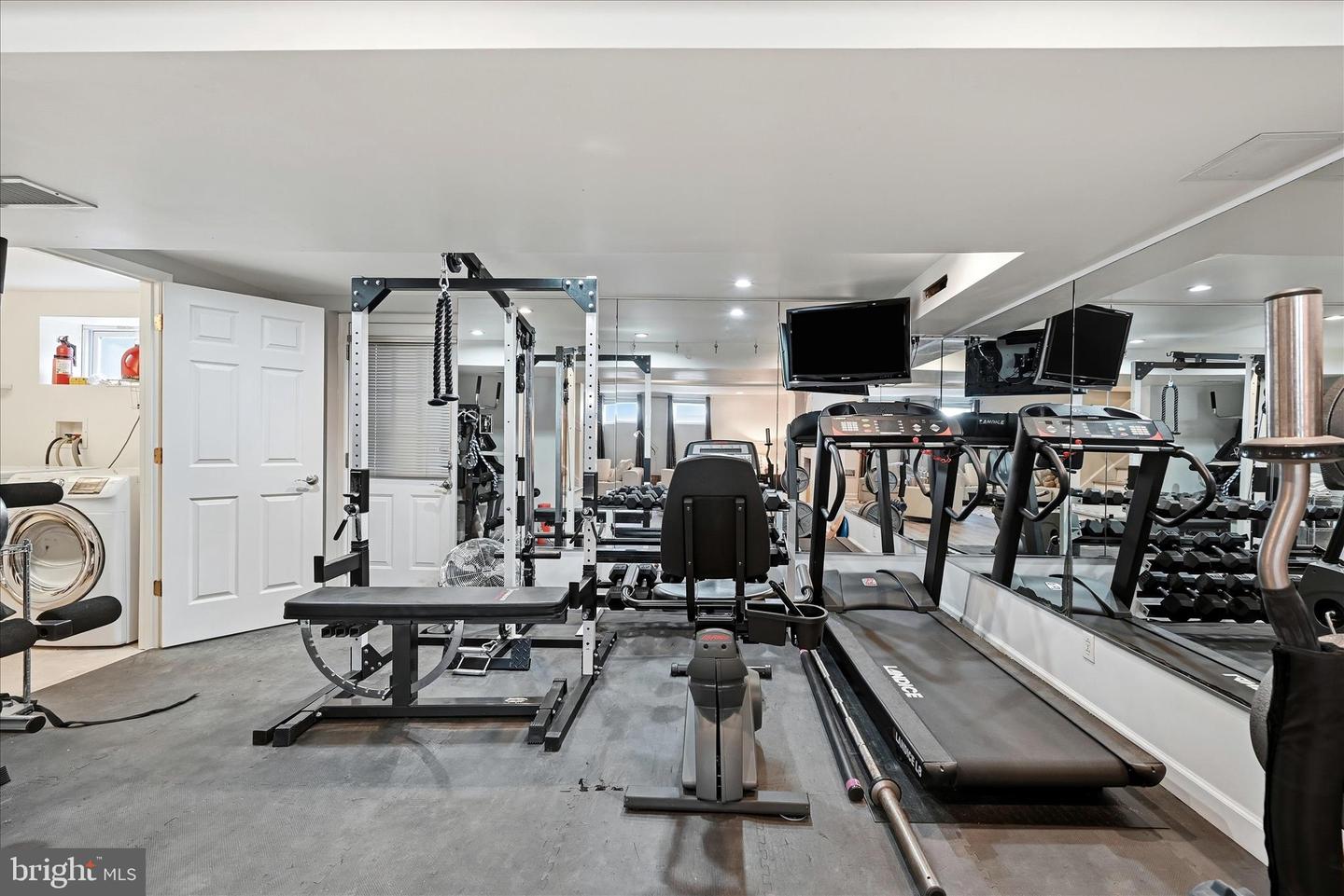 1201 ALLENDALE RD, MCLEAN, Virginia 22101, 5 Bedrooms Bedrooms, 8 Rooms Rooms,3 BathroomsBathrooms,Residential,For sale,1201 ALLENDALE RD,VAFX2286748 MLS # VAFX2286748