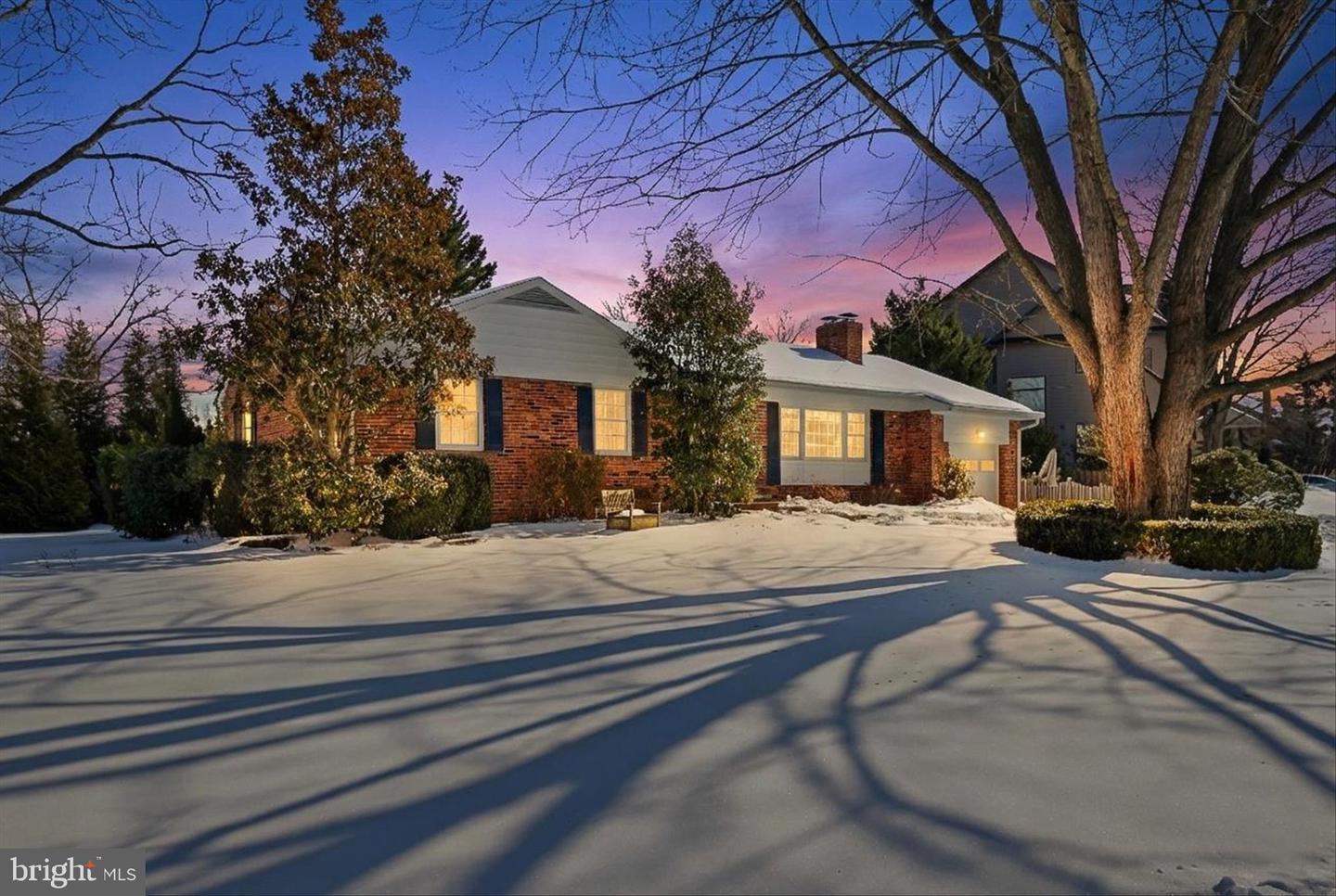 1201 ALLENDALE RD, MCLEAN, Virginia 22101, 5 Bedrooms Bedrooms, 8 Rooms Rooms,3 BathroomsBathrooms,Residential,For sale,1201 ALLENDALE RD,VAFX2286748 MLS # VAFX2286748