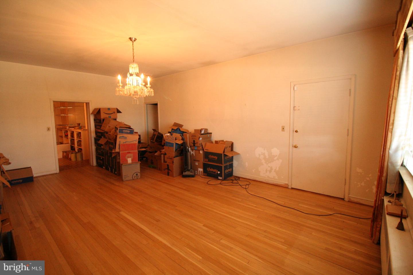 6510 16TH ST NW, WASHINGTON, District Of Columbia 20012, 4 Bedrooms Bedrooms, 15 Rooms Rooms,3 BathroomsBathrooms,Residential,For sale,6510 16TH ST NW,DCDC2242340 MLS # DCDC2242340