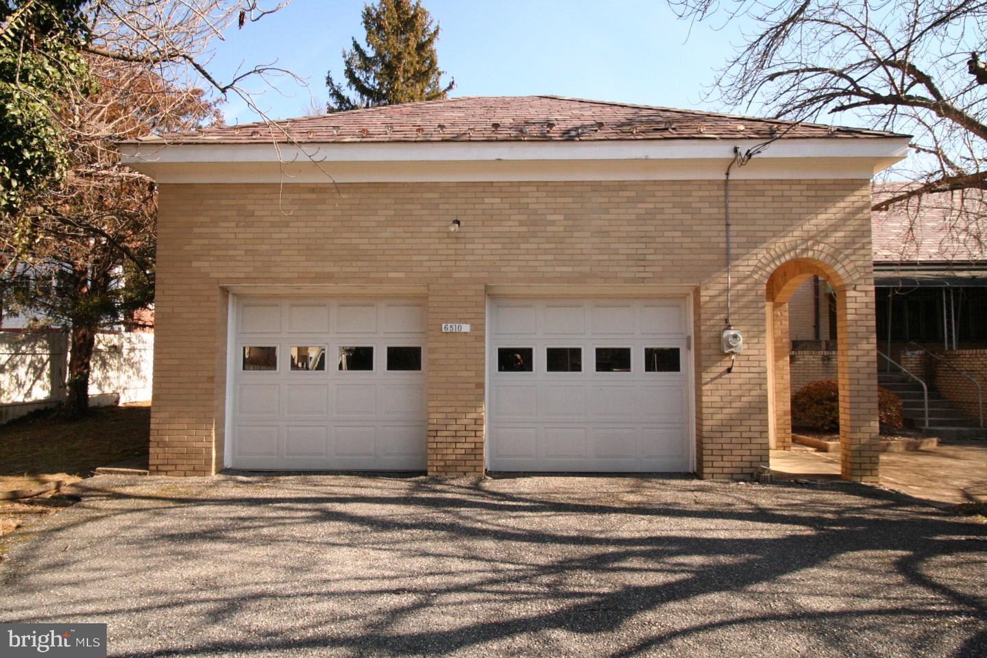 6510 16TH ST NW, WASHINGTON, District Of Columbia 20012, 4 Bedrooms Bedrooms, 15 Rooms Rooms,3 BathroomsBathrooms,Residential,For sale,6510 16TH ST NW,DCDC2242340 MLS # DCDC2242340