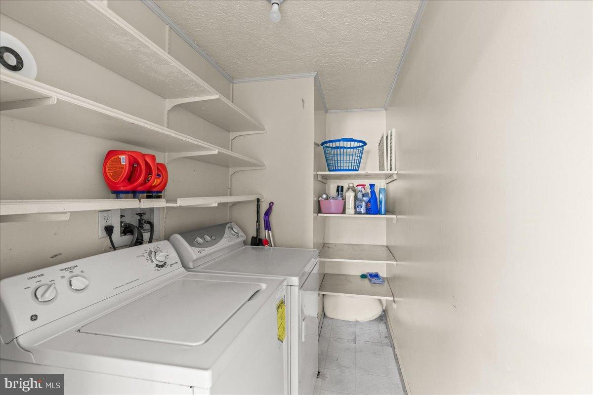 9442 BRENTSVILLE RD, MANASSAS, Virginia 20112, 3 Bedrooms Bedrooms, 12 Rooms Rooms,3 BathroomsBathrooms,Residential,For sale,9442 BRENTSVILLE RD,VAPW2110934 MLS # VAPW2110934