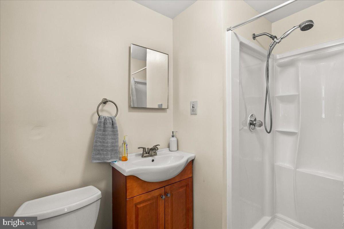 9442 BRENTSVILLE RD, MANASSAS, Virginia 20112, 3 Bedrooms Bedrooms, 12 Rooms Rooms,3 BathroomsBathrooms,Residential,For sale,9442 BRENTSVILLE RD,VAPW2110934 MLS # VAPW2110934