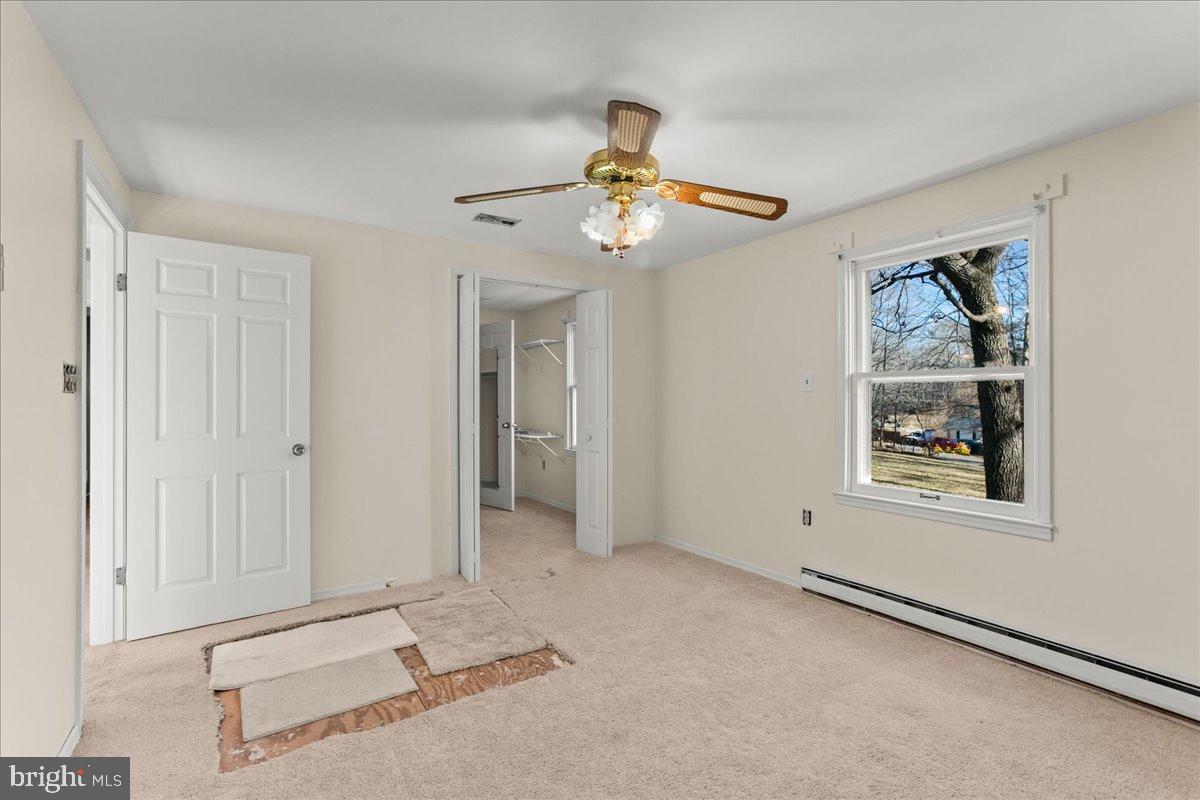 9442 BRENTSVILLE RD, MANASSAS, Virginia 20112, 3 Bedrooms Bedrooms, 12 Rooms Rooms,3 BathroomsBathrooms,Residential,For sale,9442 BRENTSVILLE RD,VAPW2110934 MLS # VAPW2110934