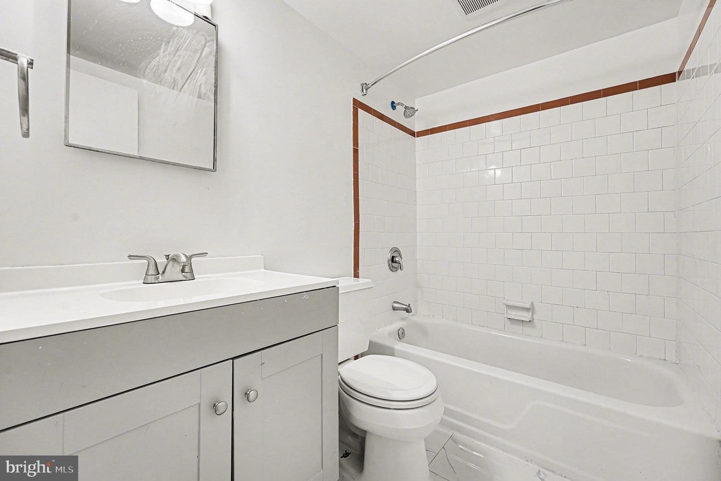 14656 DEXTER CT, WOODBRIDGE, Virginia 22193, 5 Bedrooms Bedrooms, ,4 BathroomsBathrooms,Residential,For sale,14656 DEXTER CT,VAPW2110942 MLS # VAPW2110942