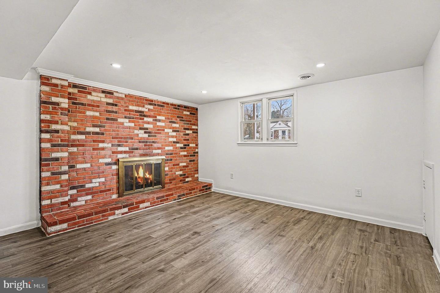 14656 DEXTER CT, WOODBRIDGE, Virginia 22193, 5 Bedrooms Bedrooms, ,4 BathroomsBathrooms,Residential,For sale,14656 DEXTER CT,VAPW2110942 MLS # VAPW2110942