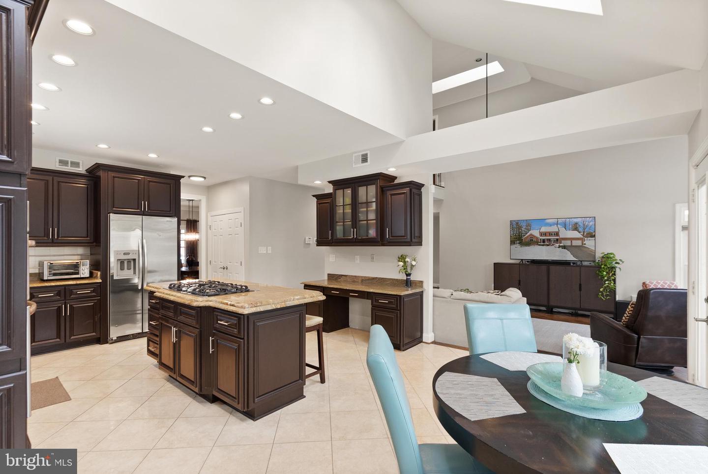 1134 ROUND PEBBLE LN, RESTON, Virginia 20194, 4 Bedrooms Bedrooms, ,4 BathroomsBathrooms,Residential,For sale,1134 ROUND PEBBLE LN,VAFX2286916 MLS # VAFX2286916