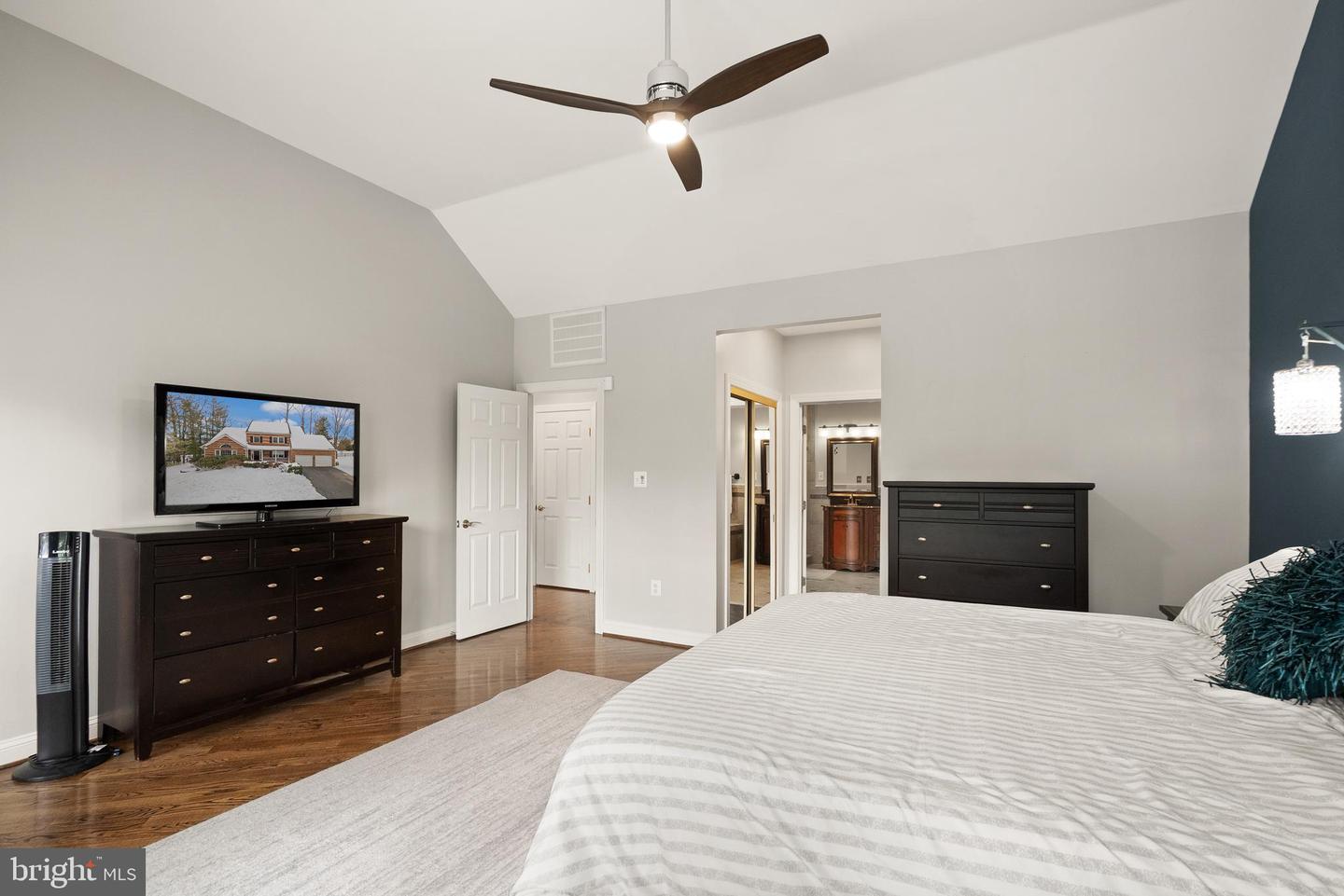 1134 ROUND PEBBLE LN, RESTON, Virginia 20194, 4 Bedrooms Bedrooms, ,4 BathroomsBathrooms,Residential,For sale,1134 ROUND PEBBLE LN,VAFX2286916 MLS # VAFX2286916