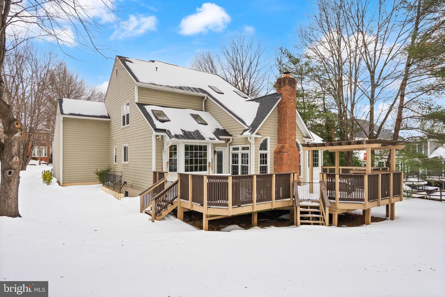 1134 ROUND PEBBLE LN, RESTON, Virginia 20194, 4 Bedrooms Bedrooms, ,4 BathroomsBathrooms,Residential,For sale,1134 ROUND PEBBLE LN,VAFX2286916 MLS # VAFX2286916