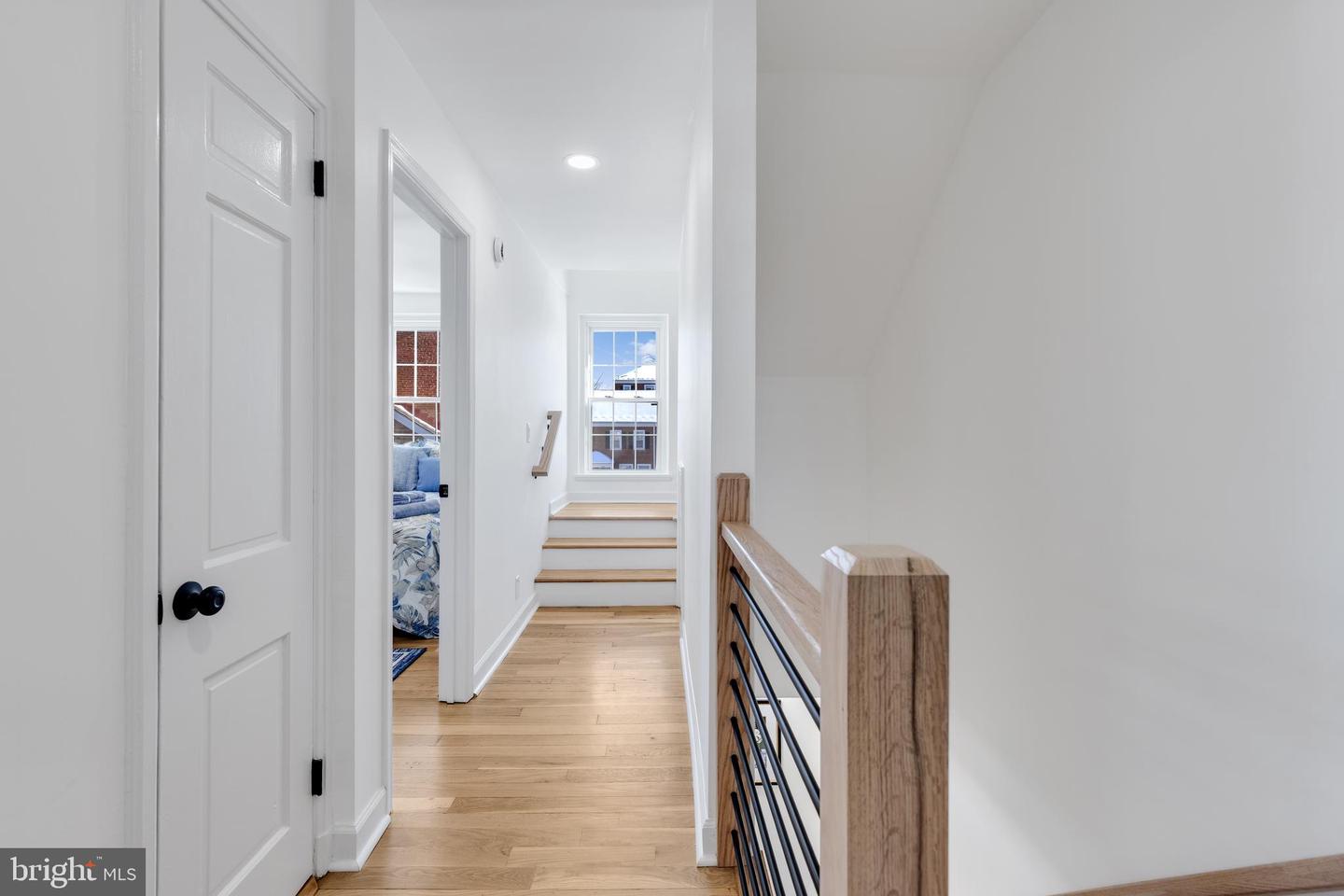 2935 S COLUMBUS ST, ARLINGTON, Virginia 22206, 3 Bedrooms Bedrooms, ,3 BathroomsBathrooms,Residential,For sale,2935 S COLUMBUS ST,VAAR2067982 MLS # VAAR2067982