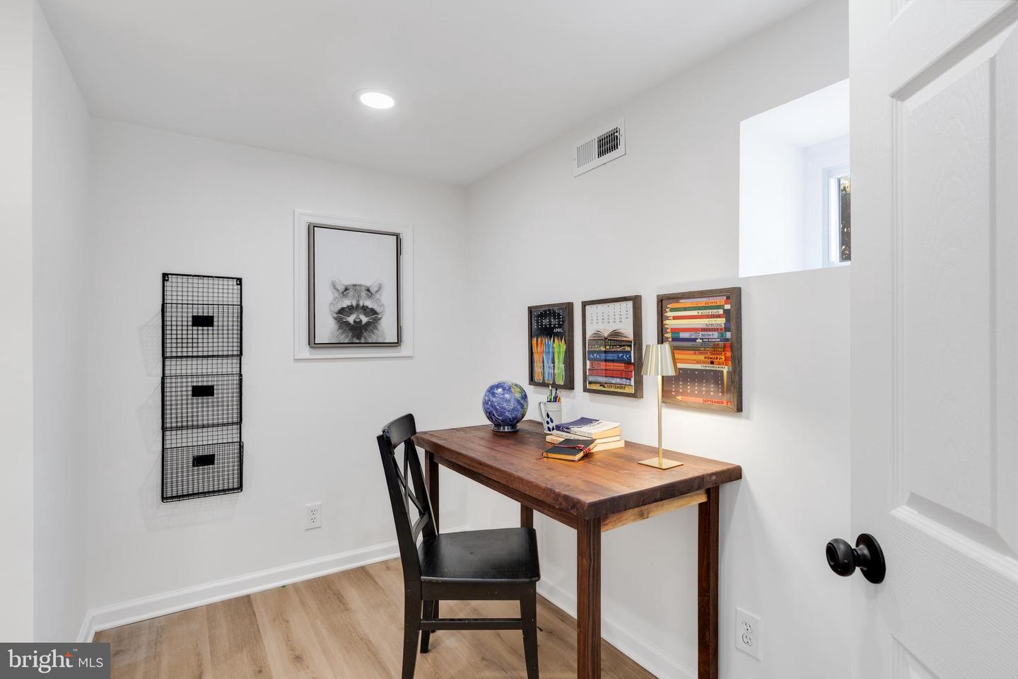 2935 S COLUMBUS ST, ARLINGTON, Virginia 22206, 3 Bedrooms Bedrooms, ,3 BathroomsBathrooms,Residential,For sale,2935 S COLUMBUS ST,VAAR2067982 MLS # VAAR2067982