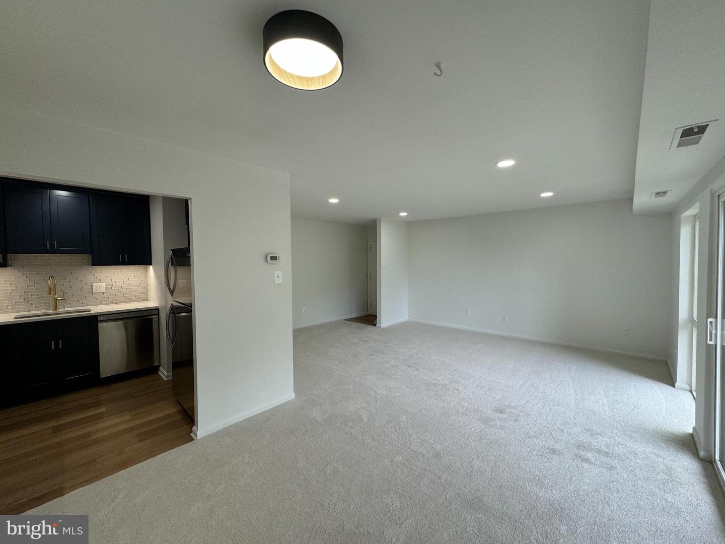 6135 EDSALL RD #N, ALEXANDRIA, Virginia 22304, 2 Bedrooms Bedrooms, 4 Rooms Rooms,1 BathroomBathrooms,Residential,For sale,6135 EDSALL RD #N,VAAX2053422 MLS # VAAX2053422