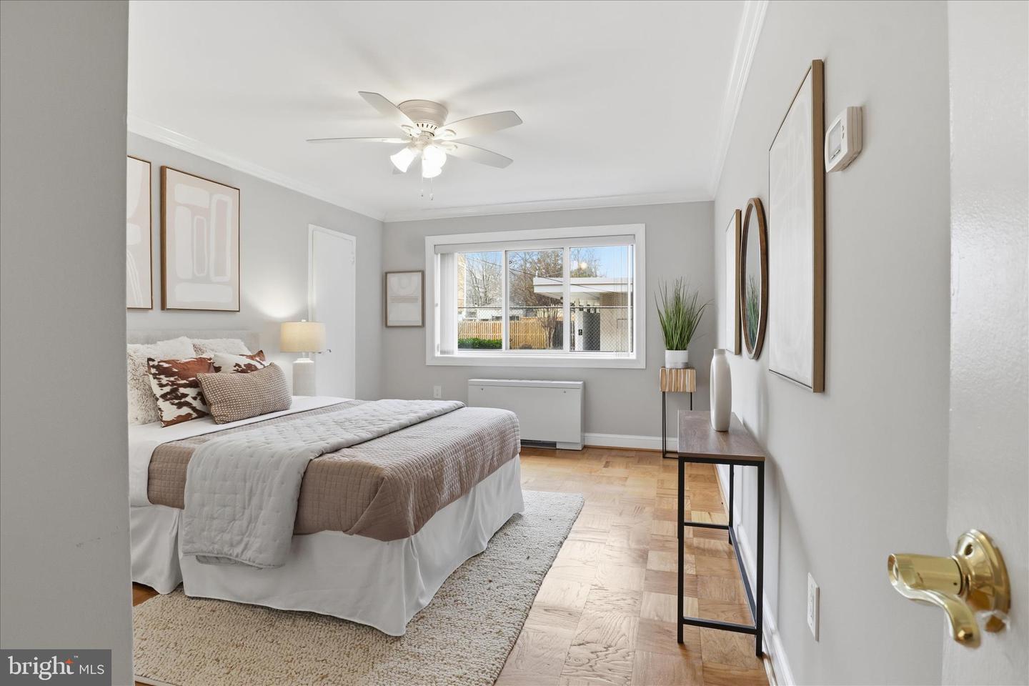 200 N MAPLE AVE #212, FALLS CHURCH, Virginia 22046, 2 Bedrooms Bedrooms, ,1 BathroomBathrooms,Residential,For sale,200 N MAPLE AVE #212,VAFA2003530 MLS # VAFA2003530