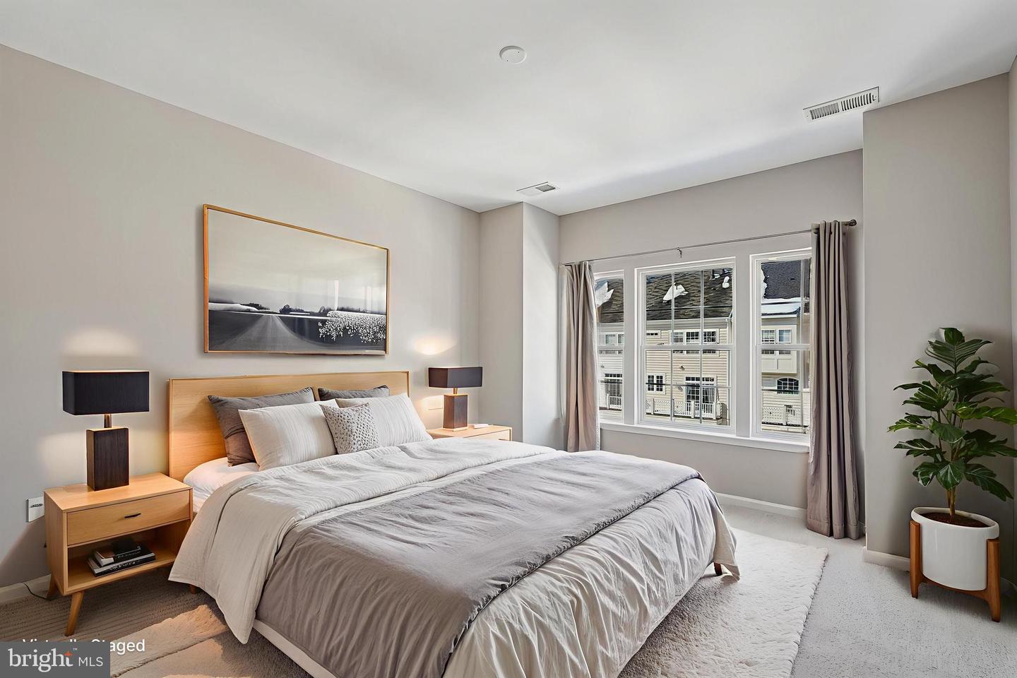 22982 FOX FIRE TER, BRAMBLETON, Virginia 20148, 3 Bedrooms Bedrooms, ,2 BathroomsBathrooms,Residential,For sale,22982 FOX FIRE TER,VALO2114402 MLS # VALO2114402