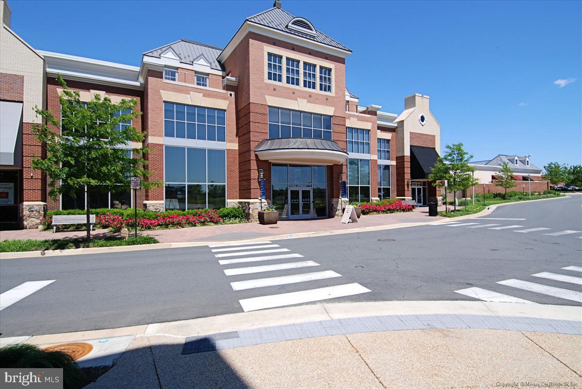 22982 FOX FIRE TER, BRAMBLETON, Virginia 20148, 3 Bedrooms Bedrooms, ,2 BathroomsBathrooms,Residential,For sale,22982 FOX FIRE TER,VALO2114402 MLS # VALO2114402