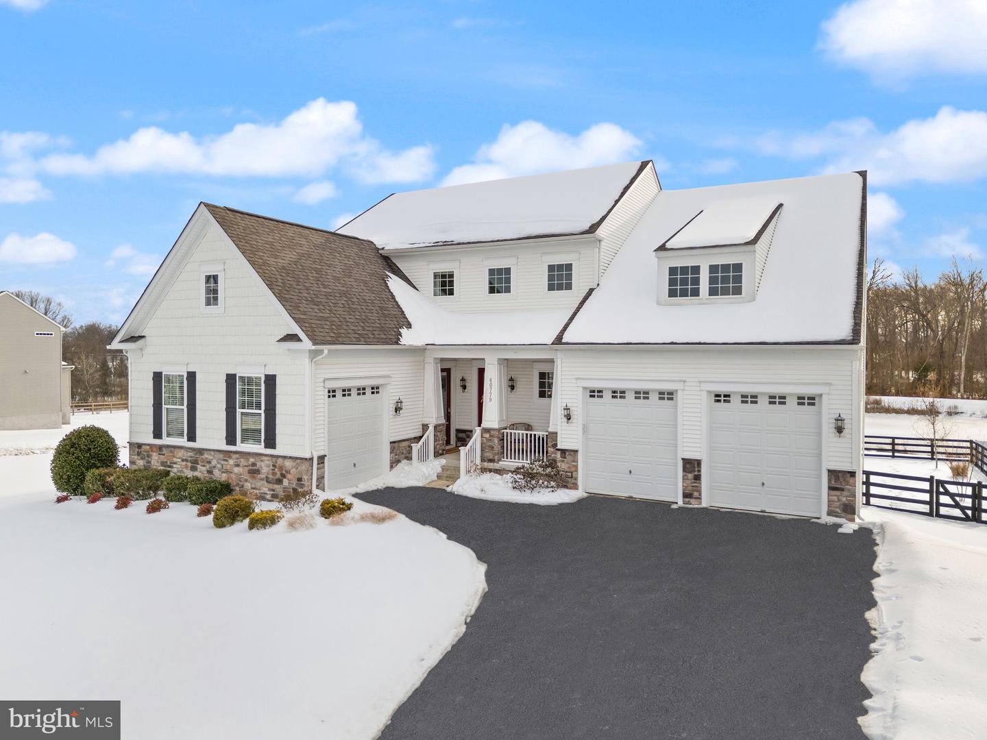 40779 YARROW GROVE PL, ALDIE, Virginia 20105, 5 Bedrooms Bedrooms, ,4 BathroomsBathrooms,Residential,For sale,40779 YARROW GROVE PL,VALO2114404 MLS # VALO2114404