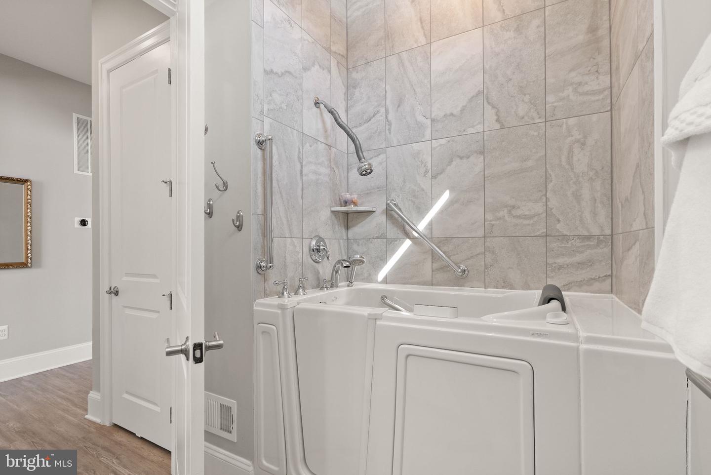 40779 YARROW GROVE PL, ALDIE, Virginia 20105, 5 Bedrooms Bedrooms, ,4 BathroomsBathrooms,Residential,For sale,40779 YARROW GROVE PL,VALO2114404 MLS # VALO2114404