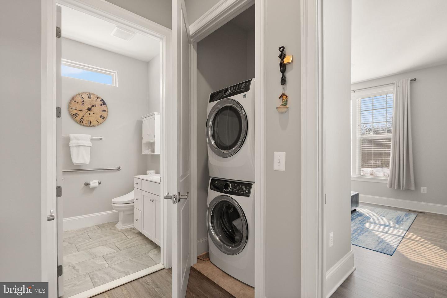 40779 YARROW GROVE PL, ALDIE, Virginia 20105, 5 Bedrooms Bedrooms, ,4 BathroomsBathrooms,Residential,For sale,40779 YARROW GROVE PL,VALO2114404 MLS # VALO2114404