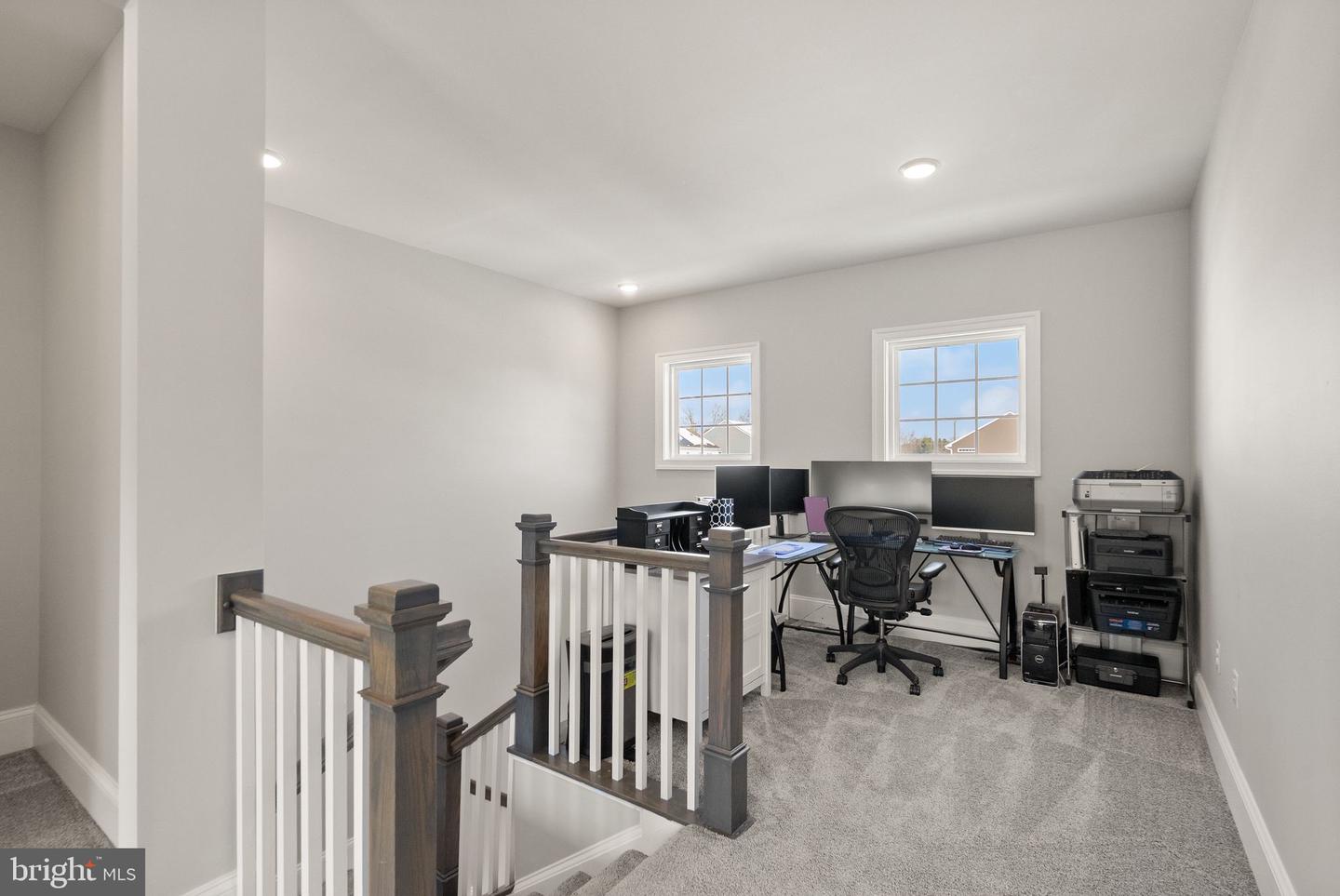 40779 YARROW GROVE PL, ALDIE, Virginia 20105, 5 Bedrooms Bedrooms, ,4 BathroomsBathrooms,Residential,For sale,40779 YARROW GROVE PL,VALO2114404 MLS # VALO2114404