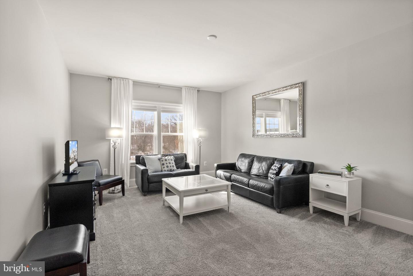 40779 YARROW GROVE PL, ALDIE, Virginia 20105, 5 Bedrooms Bedrooms, ,4 BathroomsBathrooms,Residential,For sale,40779 YARROW GROVE PL,VALO2114404 MLS # VALO2114404