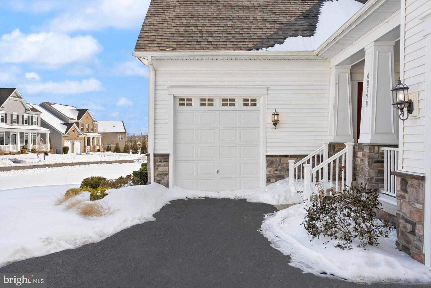 40779 YARROW GROVE PL, ALDIE, Virginia 20105, 5 Bedrooms Bedrooms, ,4 BathroomsBathrooms,Residential,For sale,40779 YARROW GROVE PL,VALO2114404 MLS # VALO2114404