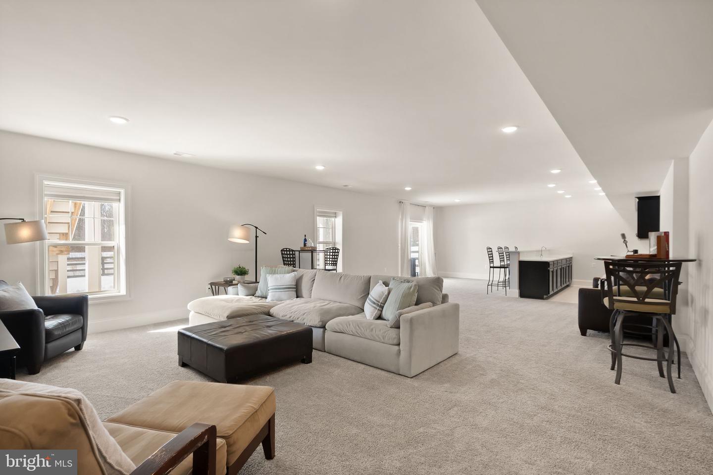 40779 YARROW GROVE PL, ALDIE, Virginia 20105, 5 Bedrooms Bedrooms, ,4 BathroomsBathrooms,Residential,For sale,40779 YARROW GROVE PL,VALO2114404 MLS # VALO2114404