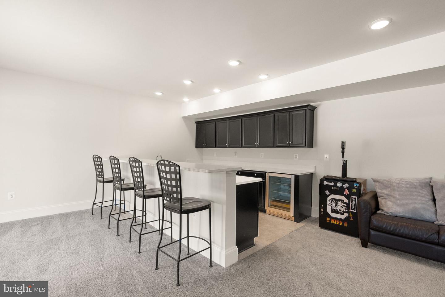 40779 YARROW GROVE PL, ALDIE, Virginia 20105, 5 Bedrooms Bedrooms, ,4 BathroomsBathrooms,Residential,For sale,40779 YARROW GROVE PL,VALO2114404 MLS # VALO2114404