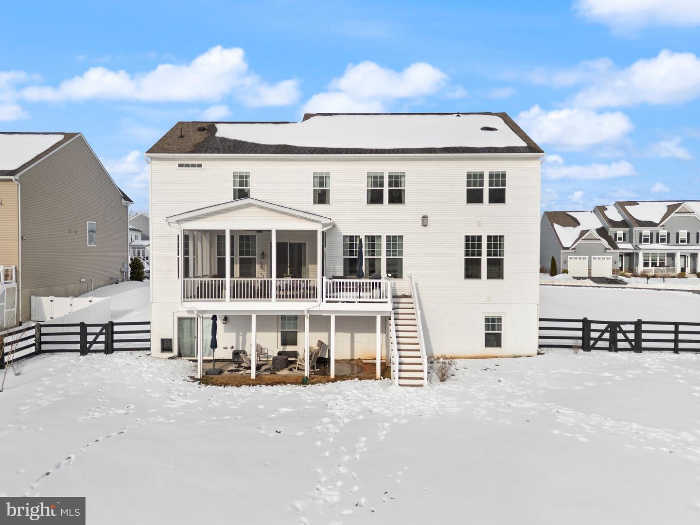 40779 YARROW GROVE PL, ALDIE, Virginia 20105, 5 Bedrooms Bedrooms, ,4 BathroomsBathrooms,Residential,For sale,40779 YARROW GROVE PL,VALO2114404 MLS # VALO2114404