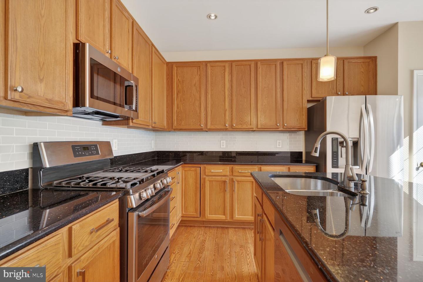 6635 CREEK POINT WAY, ALEXANDRIA, Virginia 22315, 3 Bedrooms Bedrooms, ,3 BathroomsBathrooms,Residential,For sale,6635 CREEK POINT WAY,VAFX2287026 MLS # VAFX2287026