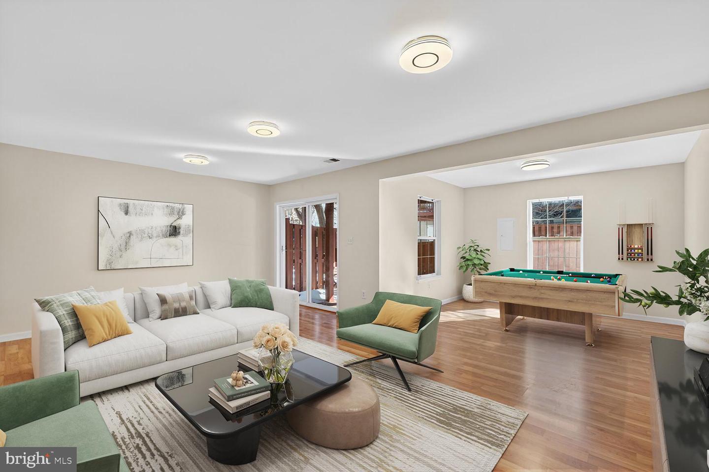 6635 CREEK POINT WAY, ALEXANDRIA, Virginia 22315, 3 Bedrooms Bedrooms, ,3 BathroomsBathrooms,Residential,For sale,6635 CREEK POINT WAY,VAFX2287026 MLS # VAFX2287026