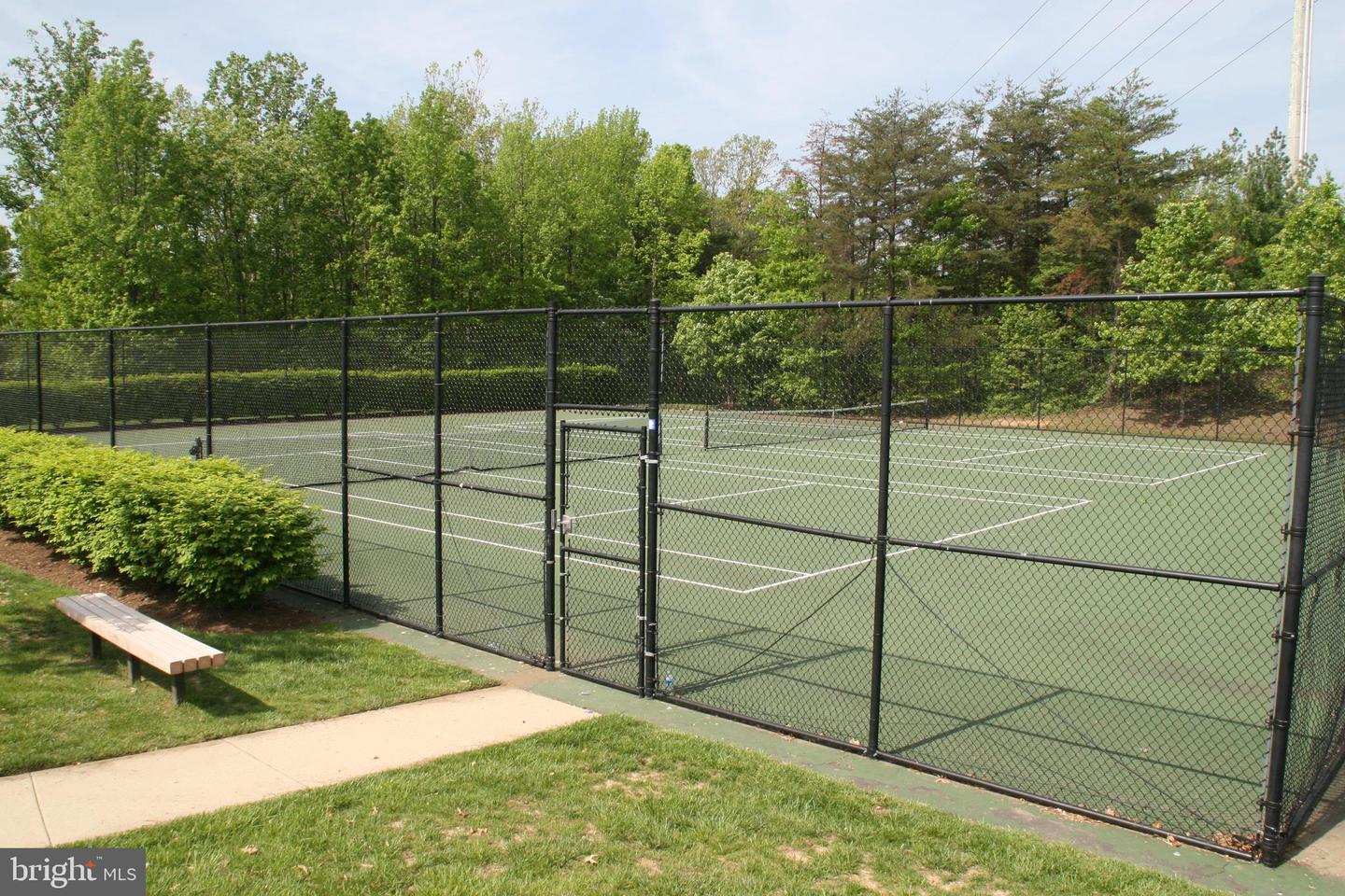 6635 CREEK POINT WAY, ALEXANDRIA, Virginia 22315, 3 Bedrooms Bedrooms, ,3 BathroomsBathrooms,Residential,For sale,6635 CREEK POINT WAY,VAFX2287026 MLS # VAFX2287026