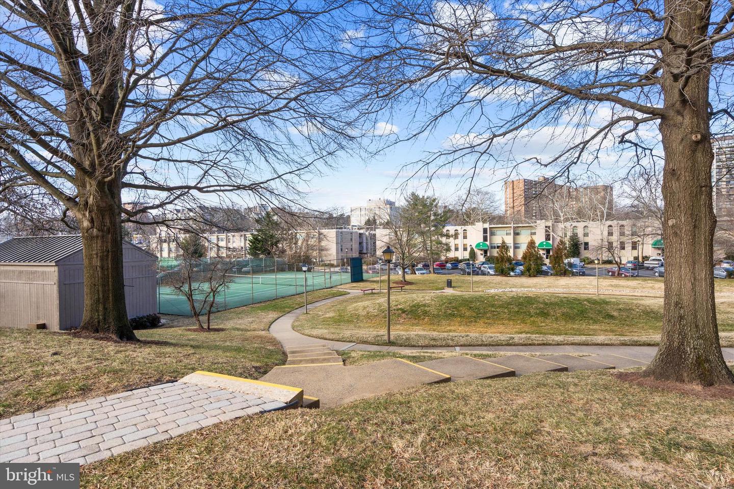 200 N PICKETT ST #1013, ALEXANDRIA, Virginia 22304, 2 Bedrooms Bedrooms, ,2 BathroomsBathrooms,Residential,For sale,200 N PICKETT ST #1013,VAAX2053446 MLS # VAAX2053446