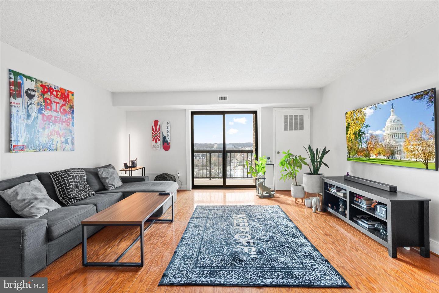 200 N PICKETT ST #1013, ALEXANDRIA, Virginia 22304, 2 Bedrooms Bedrooms, ,2 BathroomsBathrooms,Residential,For sale,200 N PICKETT ST #1013,VAAX2053446 MLS # VAAX2053446