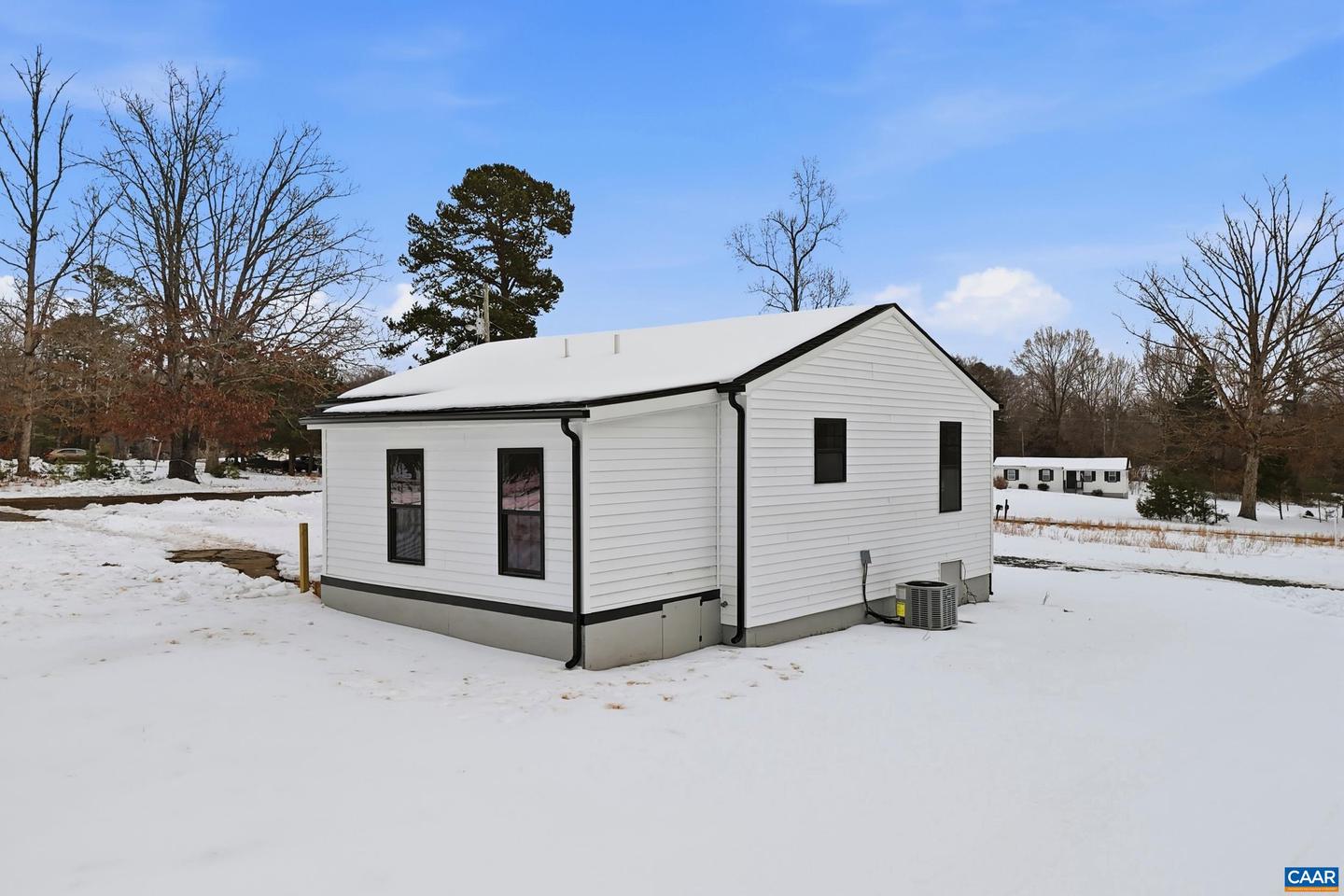 7625 VENABLE RD, KENTS STORE, Virginia 23084, 2 Bedrooms Bedrooms, ,2 BathroomsBathrooms,Residential,For sale,7625 VENABLE RD,672755 MLS # 672755