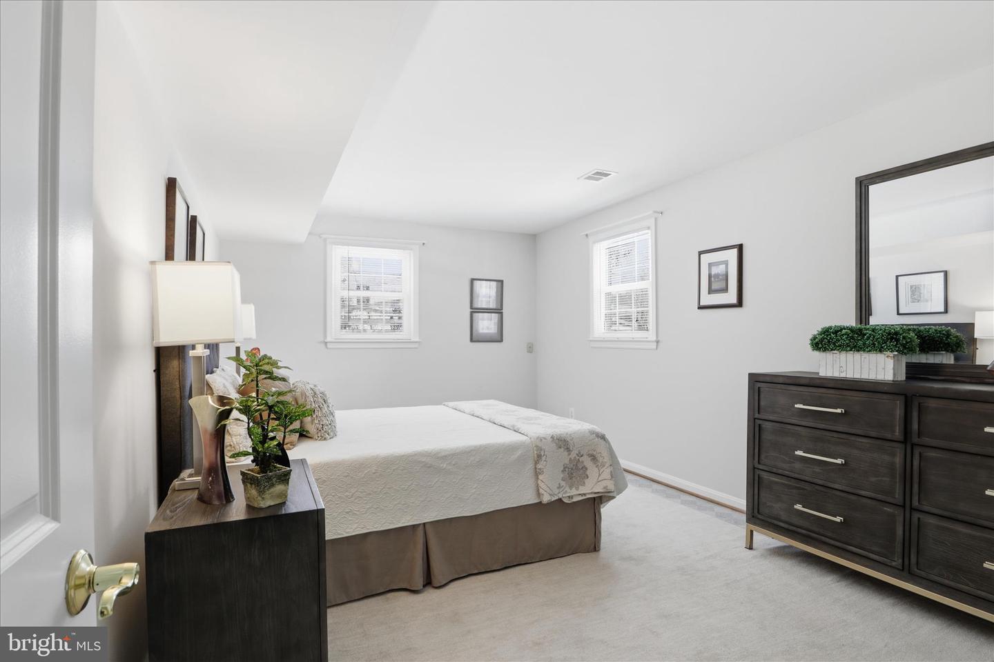 3519 WOODBURN RD, ANNANDALE, Virginia 22003, 4 Bedrooms Bedrooms, 7 Rooms Rooms,3 BathroomsBathrooms,Residential,For sale,3519 WOODBURN RD,VAFX2287108 MLS # VAFX2287108 3519 WOODBURN RD, ANNANDALE, Virginia 22003, 4 Bedrooms Bedrooms, 7 Rooms Rooms,3 BathroomsBathrooms,Residential,For sale,3519 WOODBURN RD,VAFX2287108 MLS # VAFX2287108