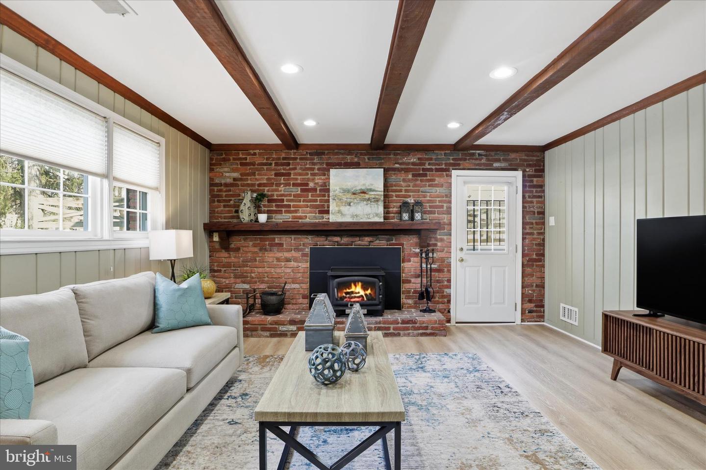 3519 WOODBURN RD, ANNANDALE, Virginia 22003, 4 Bedrooms Bedrooms, 7 Rooms Rooms,3 BathroomsBathrooms,Residential,For sale,3519 WOODBURN RD,VAFX2287108 MLS # VAFX2287108 3519 WOODBURN RD, ANNANDALE, Virginia 22003, 4 Bedrooms Bedrooms, 7 Rooms Rooms,3 BathroomsBathrooms,Residential,For sale,3519 WOODBURN RD,VAFX2287108 MLS # VAFX2287108